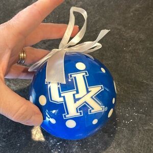 UK Kentucky blue white round Christmas ornament
